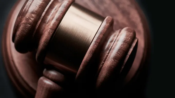 Image of a judge gavel